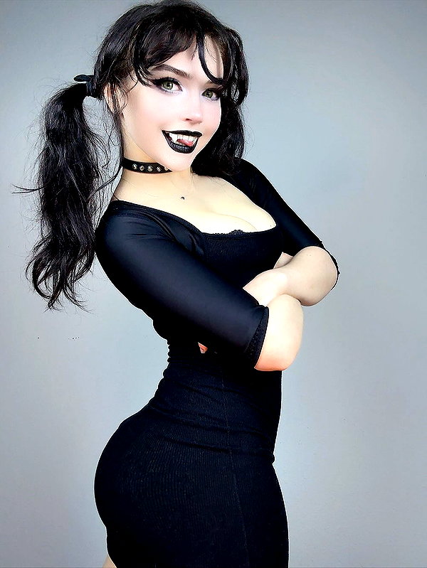 queen.nephie queen.nephie archive image