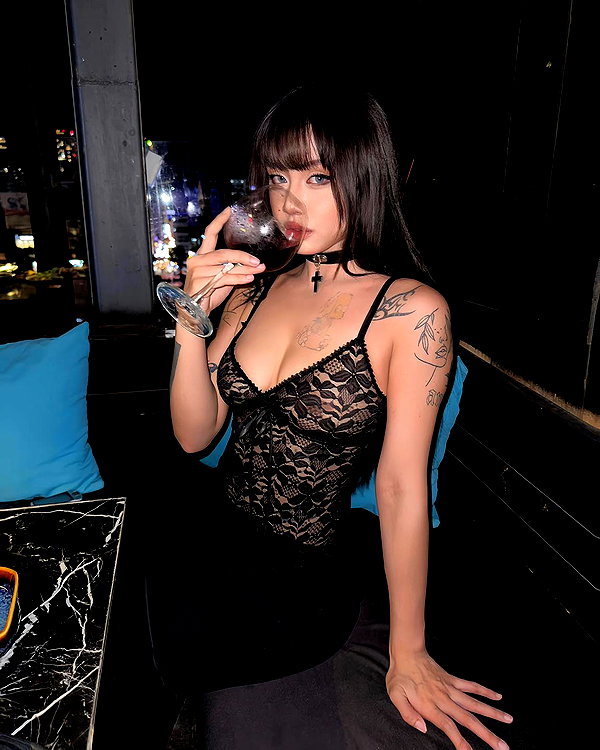 quitmell instagram image archive image