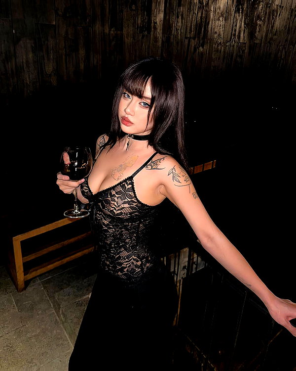 quitmell instagram image archive image