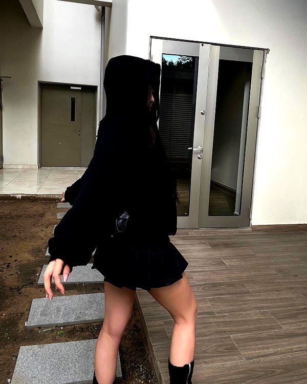 quitmell instagram image archive image