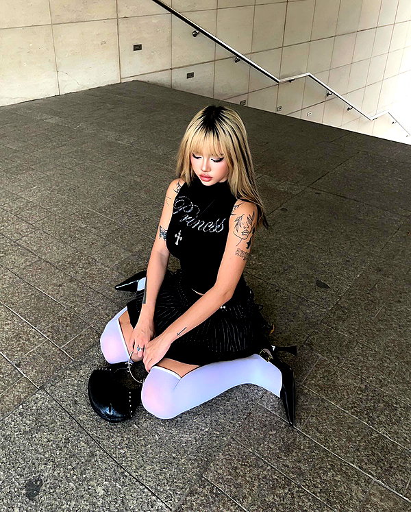 quitmell instagram image archive image