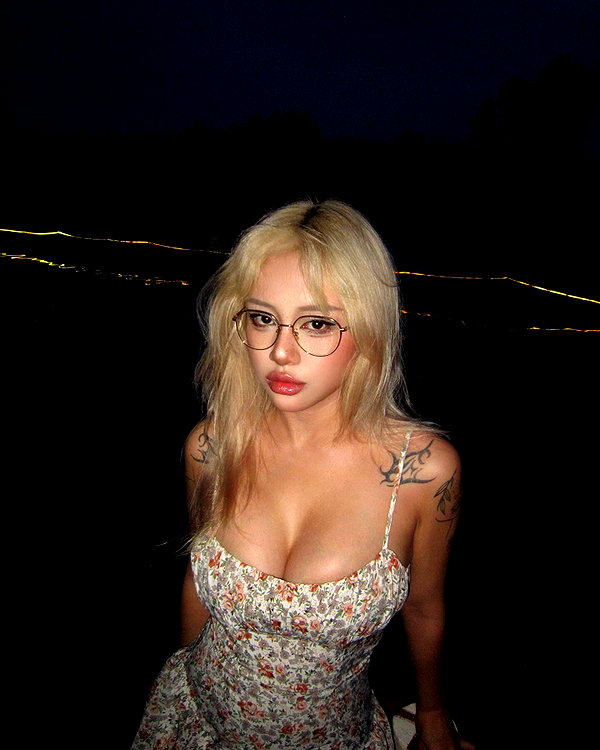 quitmell instagram image archive image