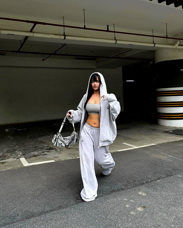 quitmell instagram image archive image