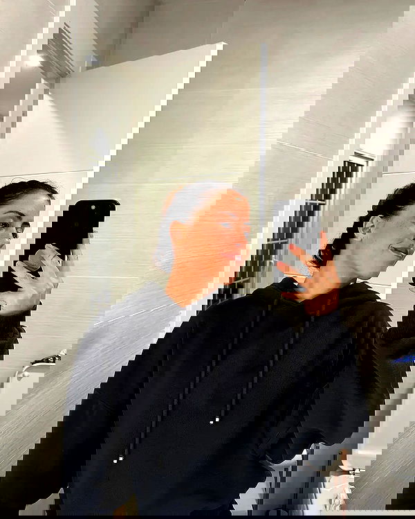 rebeccaschez rebeccaschez archive image