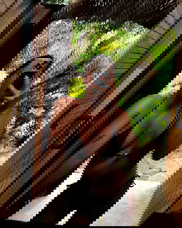 rebeccaschez rebeccaschez archive image