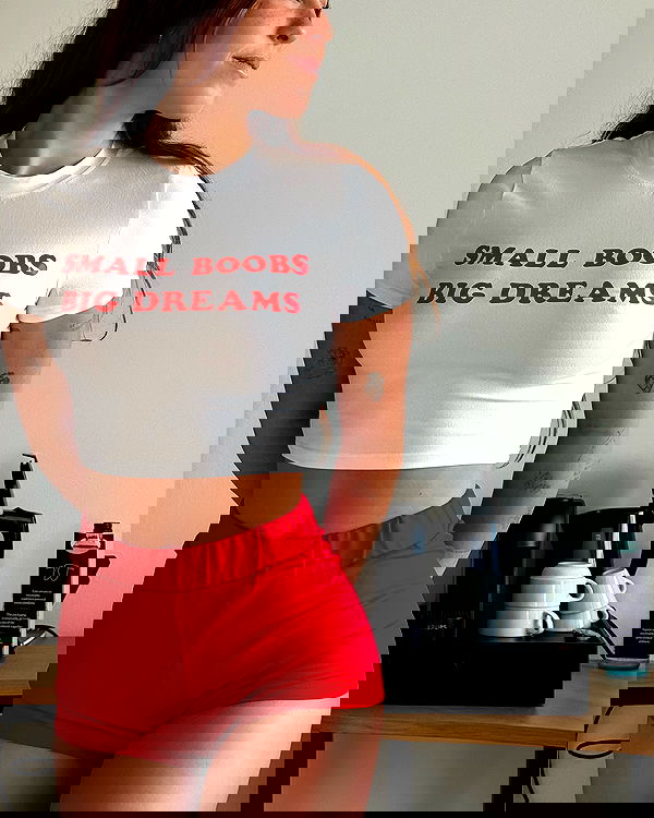 rebeccaschez rebeccaschez archive image