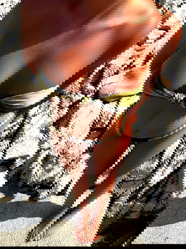 rebeccaschez rebeccaschez archive image