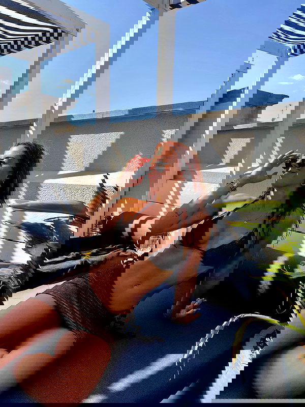 rebeccaschez rebeccaschez archive image