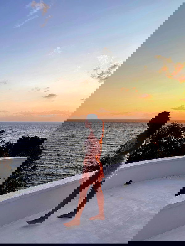 rebeccaschez rebeccaschez archive image