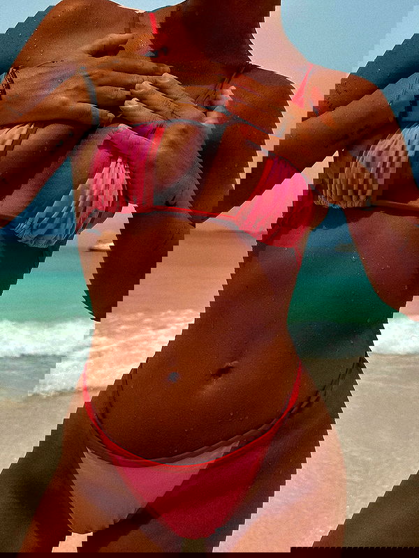 rebeccaschez rebeccaschez archive image