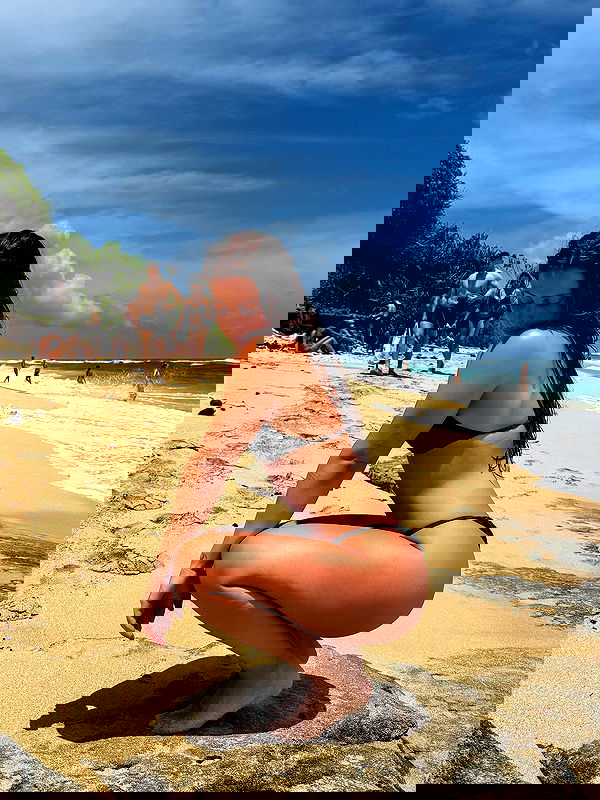 rebeccaschez rebeccaschez archive image