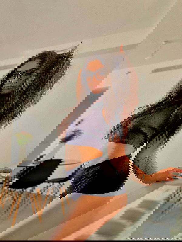 rebecka_tsadok rebecka_tsadok archive image