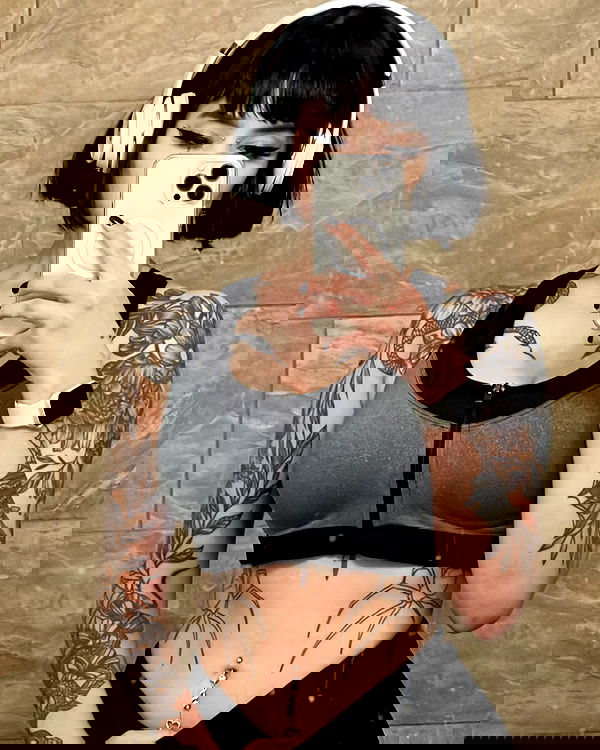 redroomromance redroomromance archive image