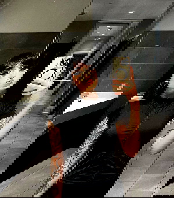 redroomromance redroomromance archive image