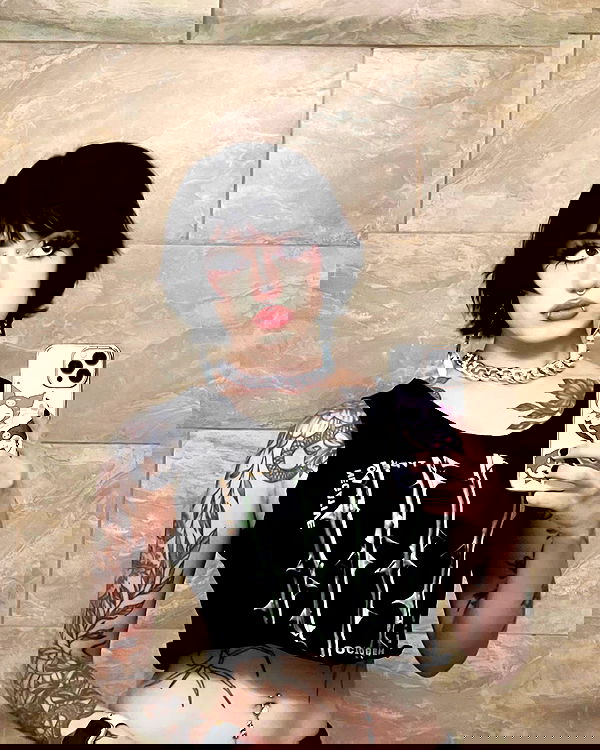 redroomromance redroomromance archive image