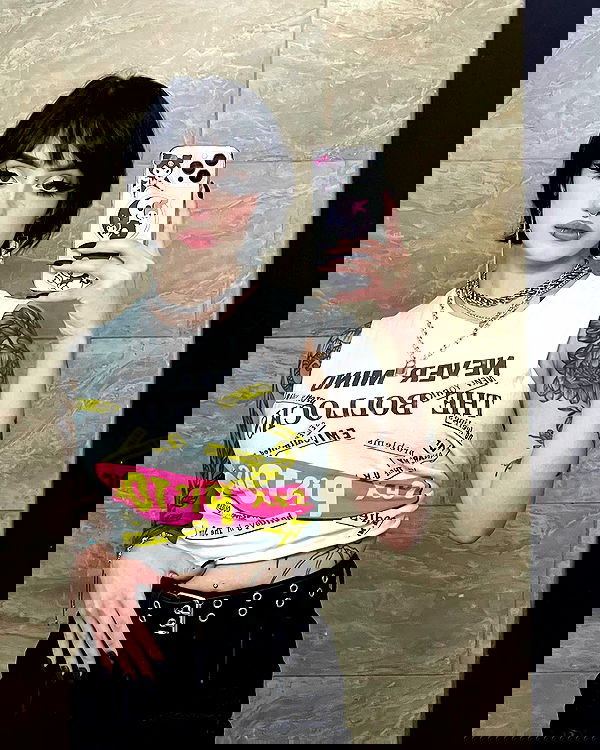 redroomromance redroomromance archive image