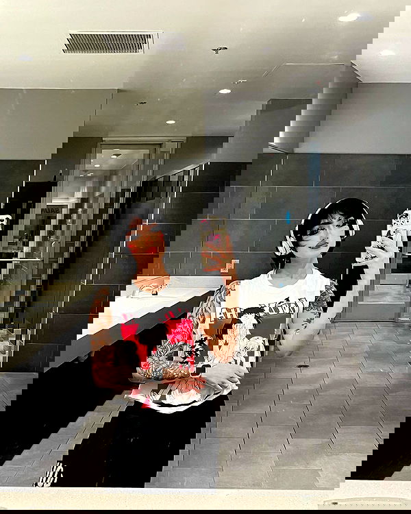 redroomromance redroomromance archive image