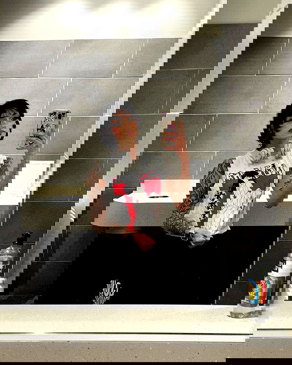 redroomromance redroomromance archive image