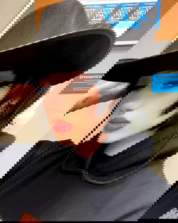 redroomromance redroomromance archive image