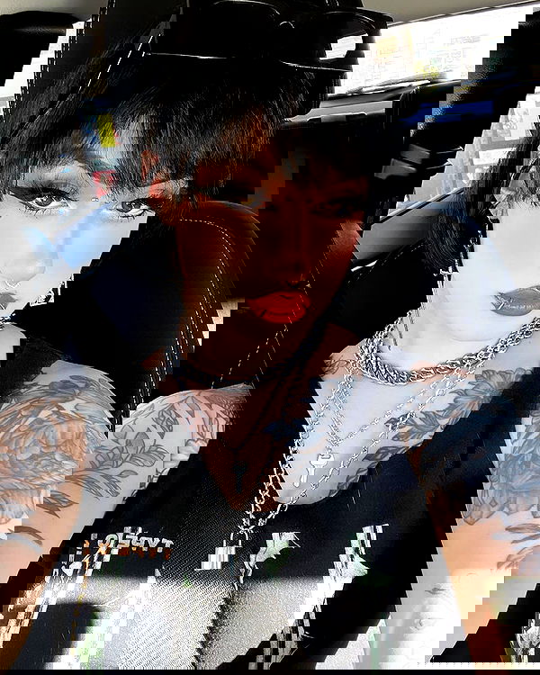 redroomromance redroomromance archive image