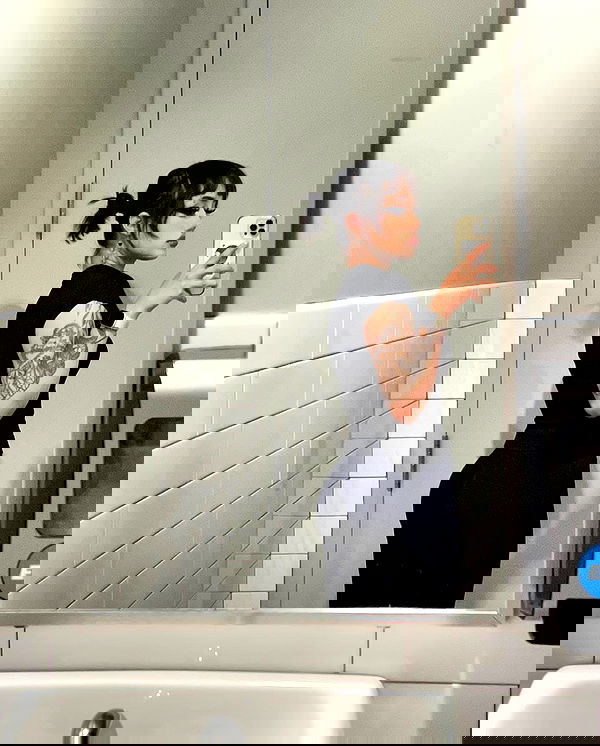 redroomromance redroomromance archive image