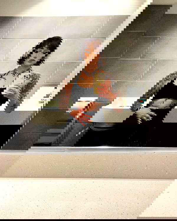 redroomromance redroomromance archive image