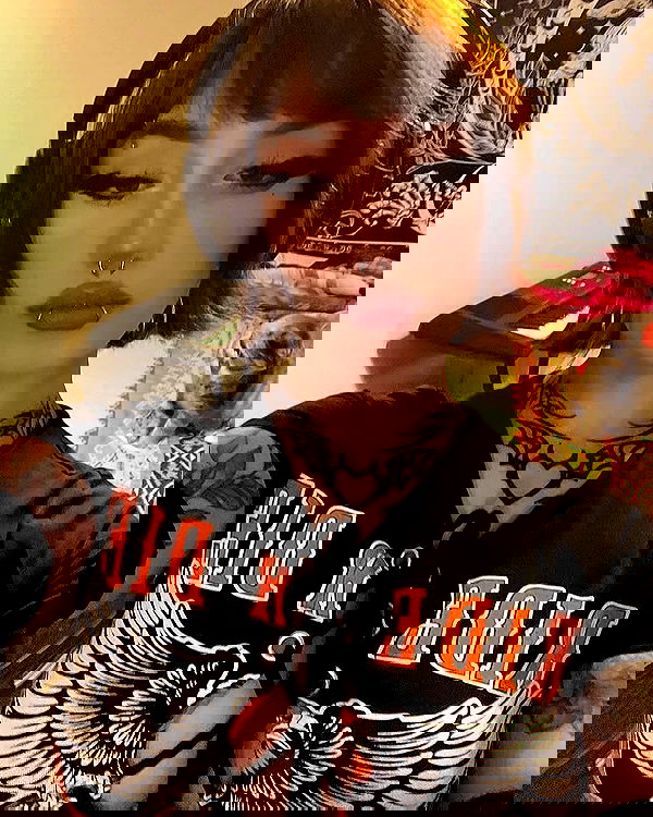 redroomromance redroomromance archive image