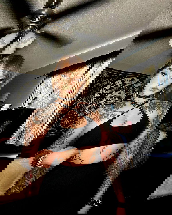 redroomromance redroomromance archive image