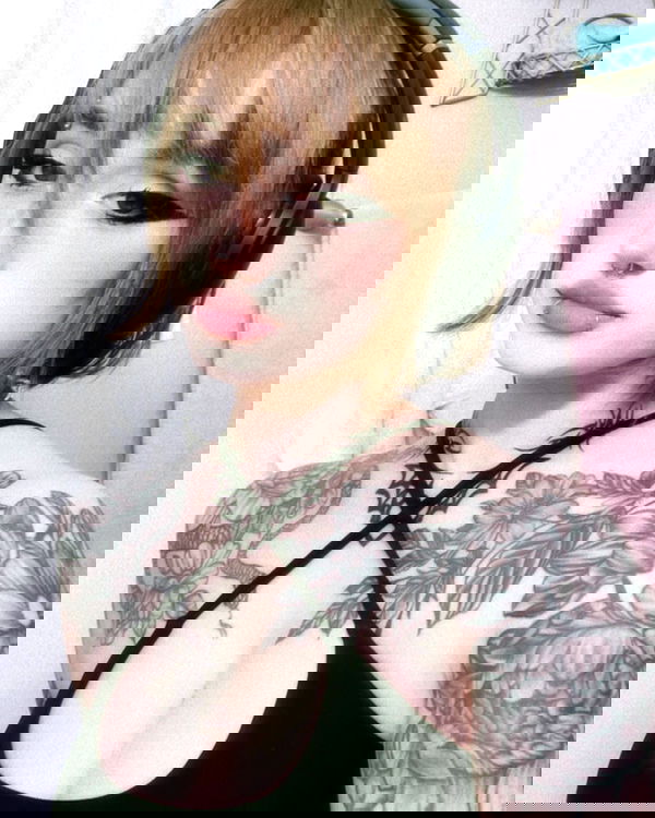 redroomromance redroomromance archive image