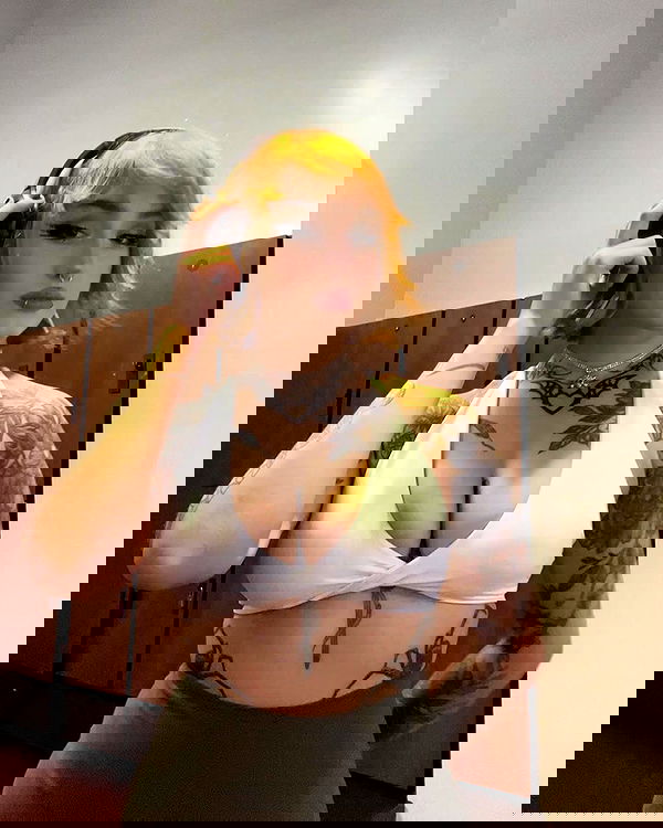 redroomromance redroomromance archive image