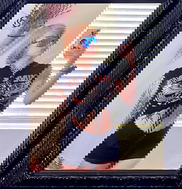 redroomromance redroomromance archive image