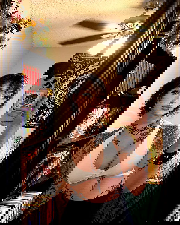 redroomromance redroomromance archive image