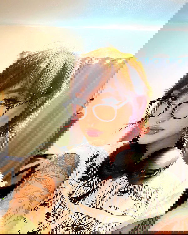 redroomromance redroomromance archive image