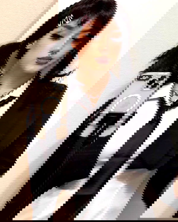 redroomromance redroomromance archive image