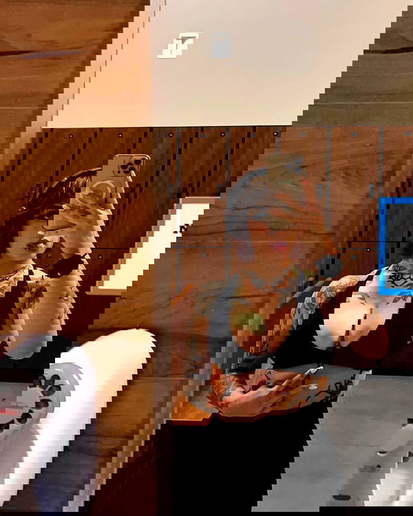 redroomromance redroomromance archive image