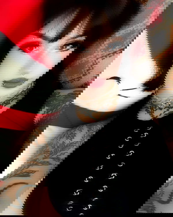 redroomromance redroomromance archive image