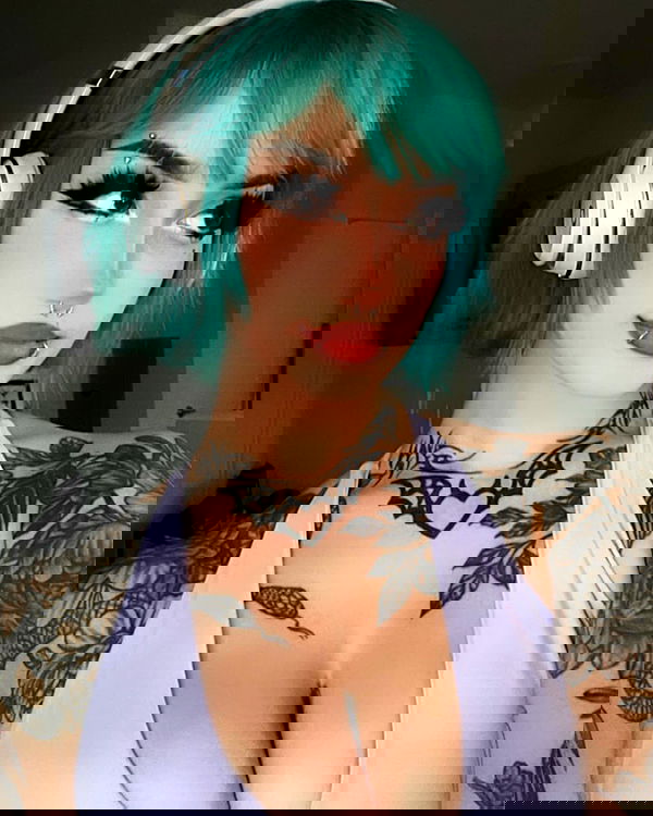 redroomromance redroomromance archive image