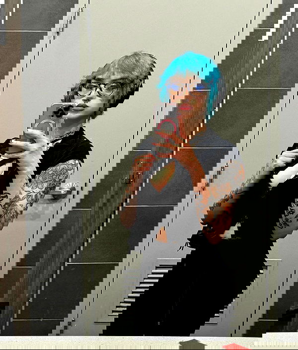 redroomromance redroomromance archive image