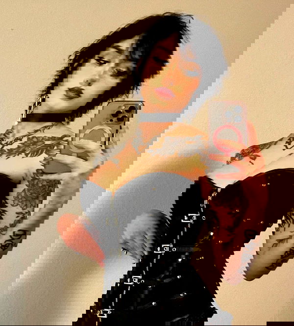 redroomromance redroomromance archive image