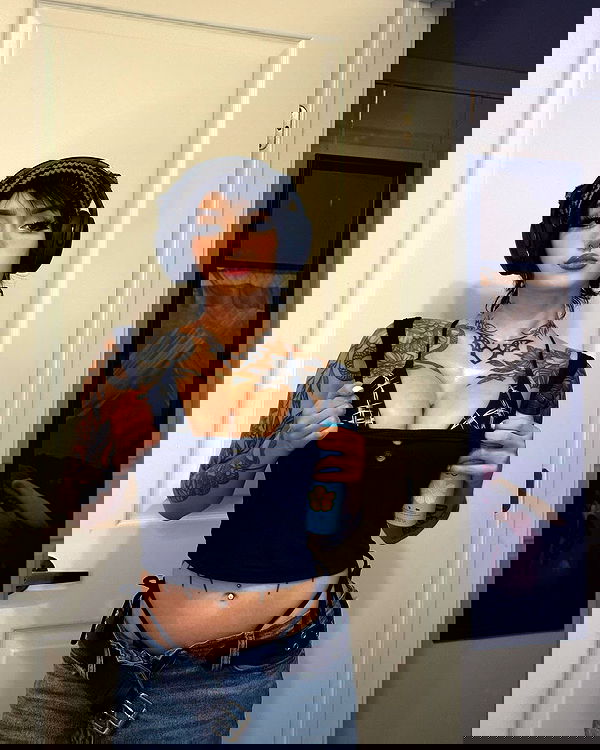 redroomromance redroomromance archive image