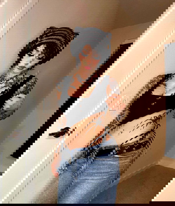 redroomromance redroomromance archive image