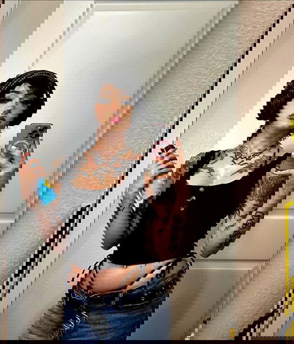 redroomromance redroomromance archive image