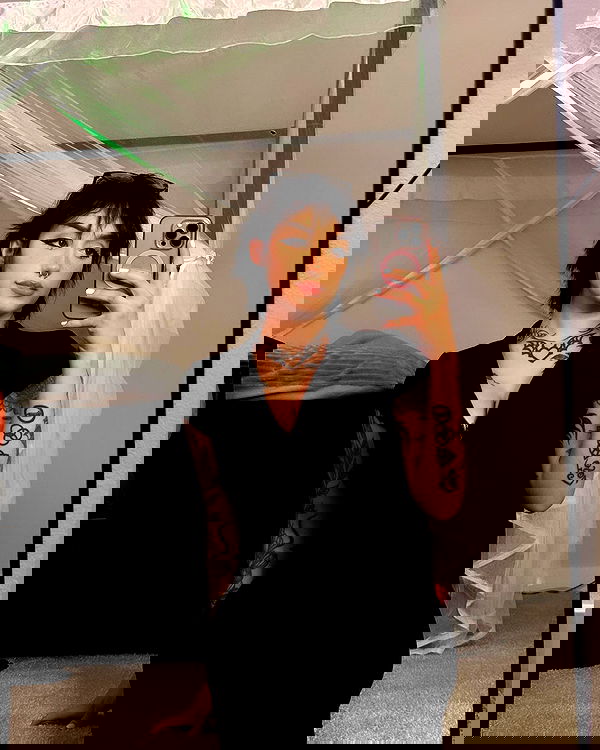 redroomromance redroomromance archive image