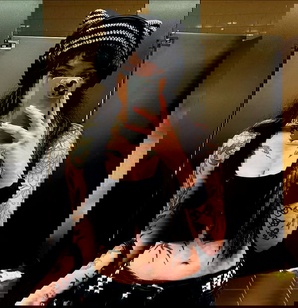 redroomromance redroomromance archive image