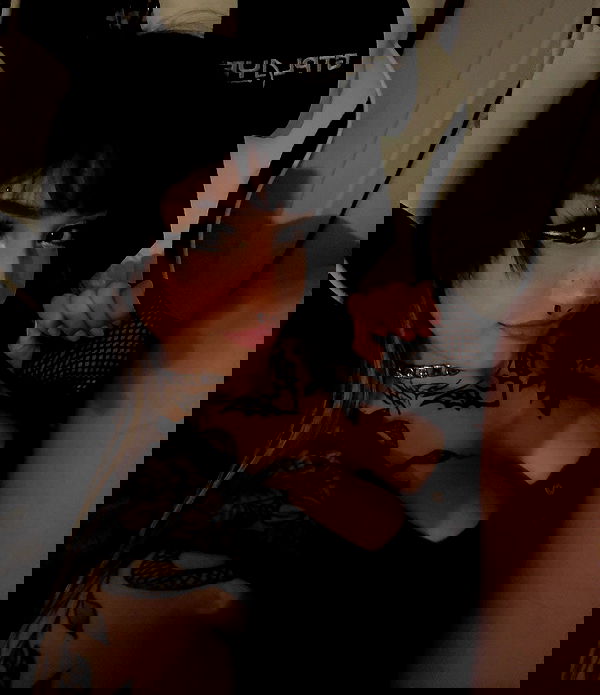 redroomromance redroomromance archive image