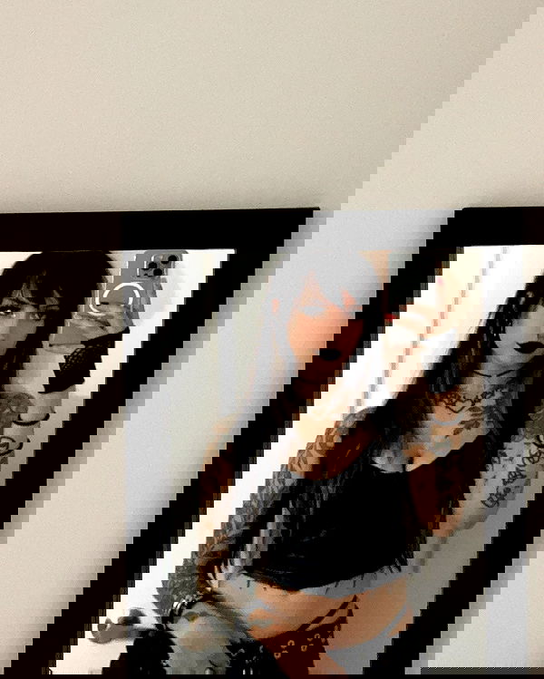 redroomromance redroomromance archive image