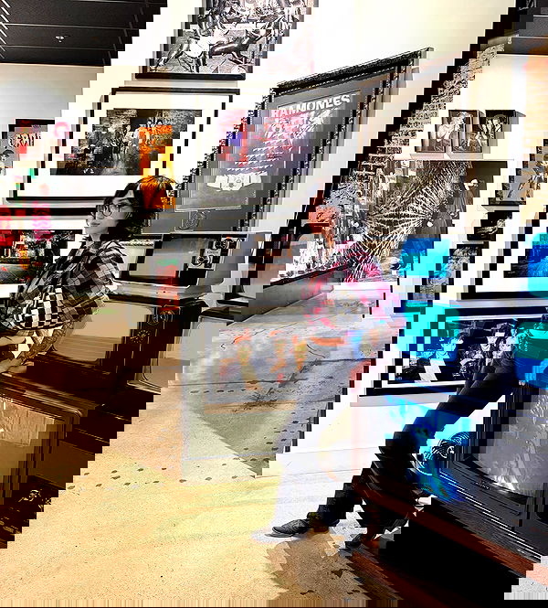 redroomromance redroomromance archive image