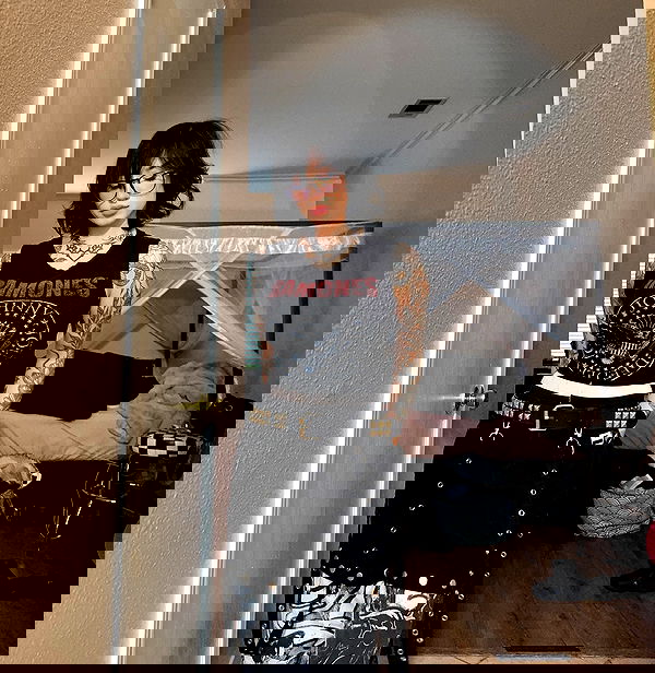 redroomromance redroomromance archive image