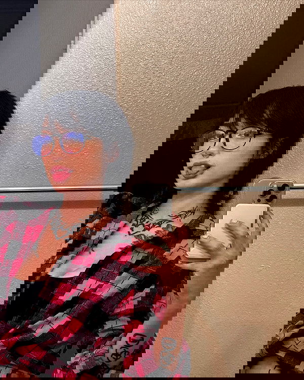 redroomromance redroomromance archive image