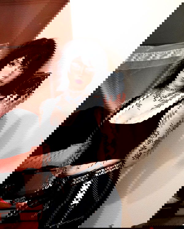 redroomromance redroomromance archive image